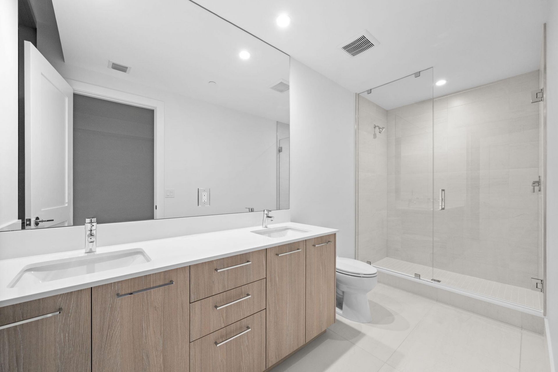 151 N Seabreeze Boulevard, Unit E1504, Fort Lauderdale, FL 33304 Photo