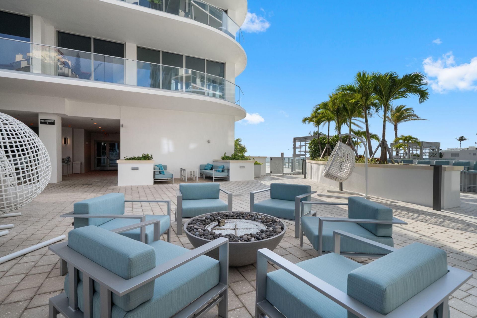 151 N Seabreeze Boulevard, Unit E1504, Fort Lauderdale, FL 33304 Photo