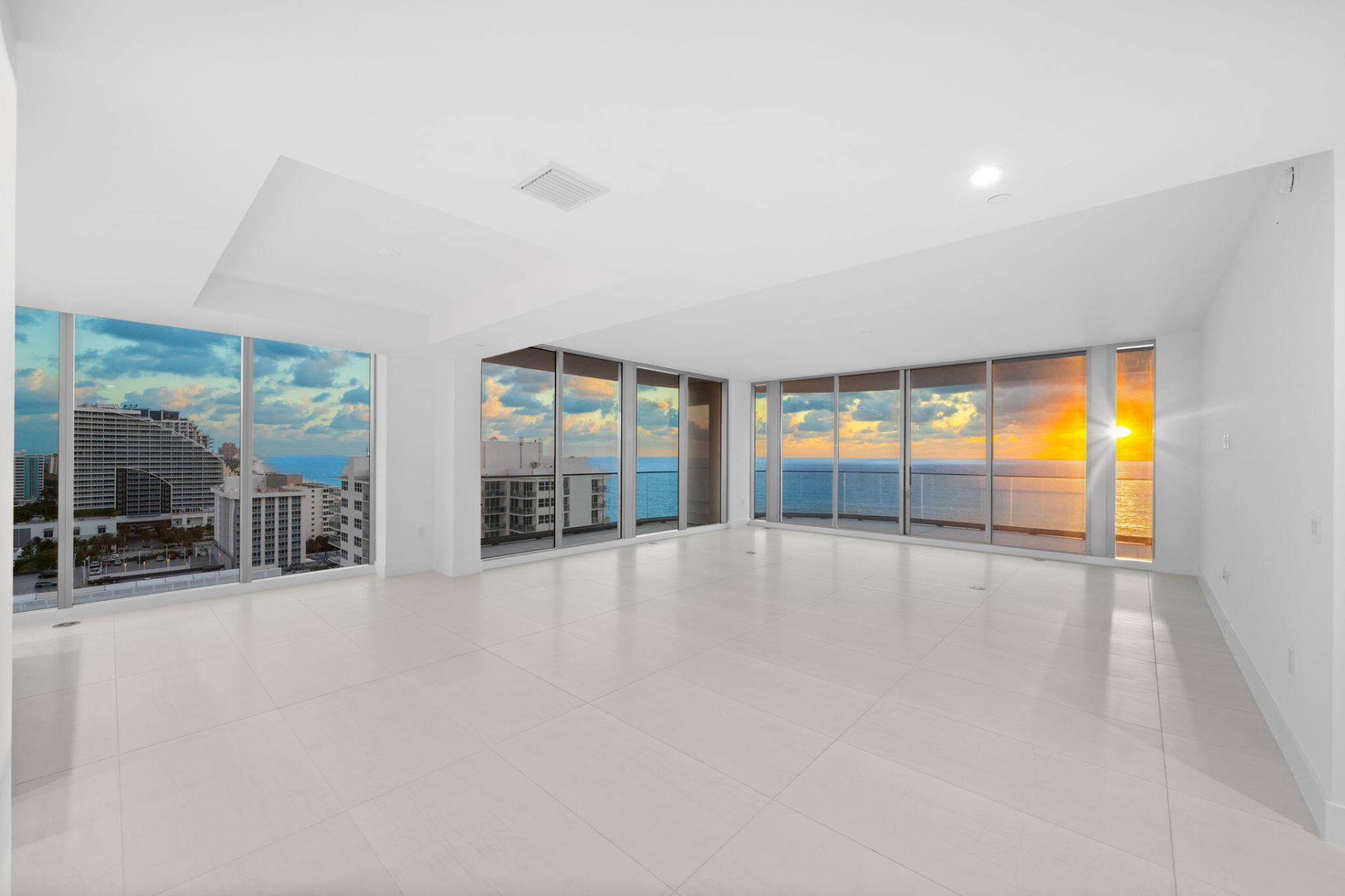 151 N Seabreeze Boulevard, Unit E1504, Fort Lauderdale, FL 33304 Photo