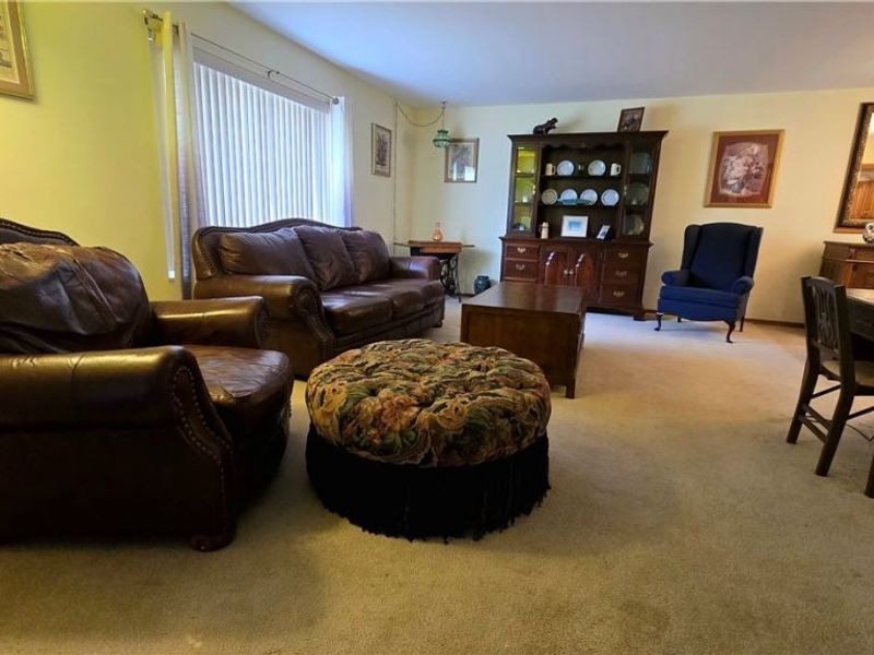 2319 Green Acres Drive, Parma, OH 44134 Photo 2