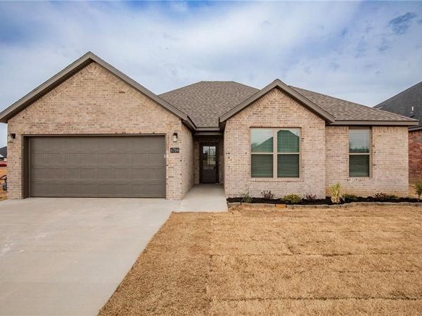 6606 SW High Meadow Avenue, Bentonville, AR 72713