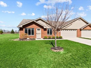 890 Autumn Chase Lane, Marysville, OH 43040