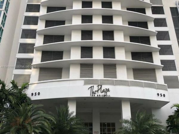 950 N Brickell Bay Dr , Unit 3002, Miami, FL 33131