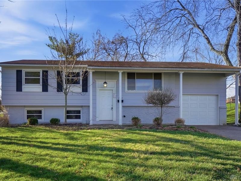 2703 Tihart Way, Beavercreek, OH 45430 Photo 1