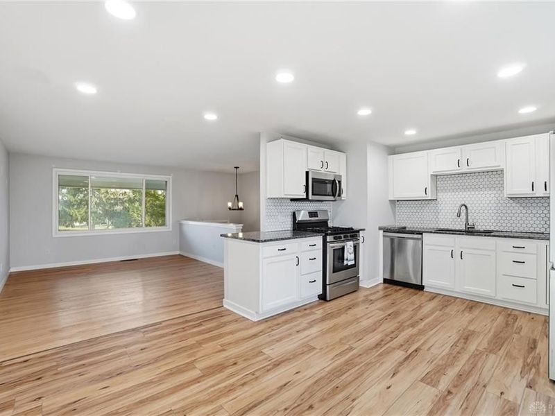 2703 Tihart Way, Beavercreek, OH 45430 Photo 6