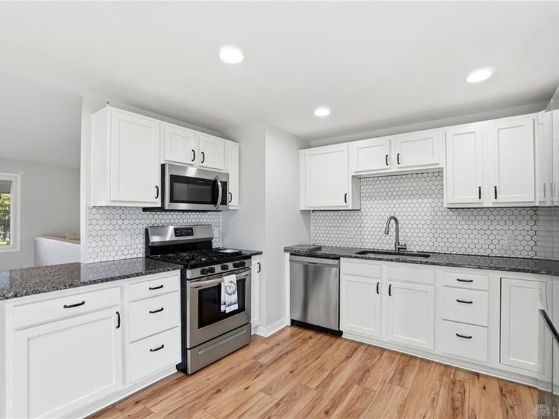 2703 Tihart Way, Beavercreek, OH 45430 Photo 9