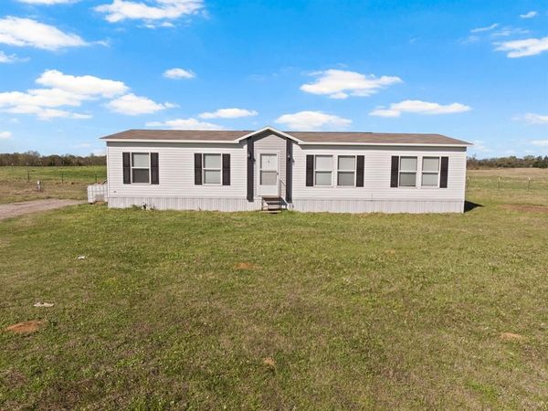 724 NE County Road 2170 , Mount Vernon, TX 75457
