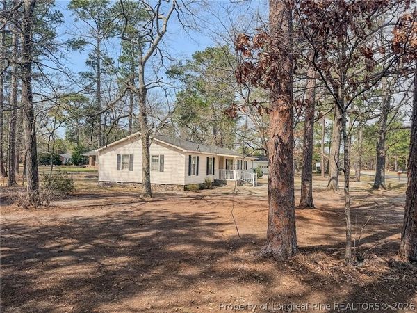 575 Veterans Road, St Pauls, NC 28384