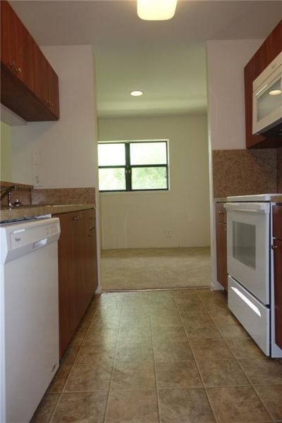 4088 N Pine Island Road, Unit 409, Sunrise, FL 33351 Photo