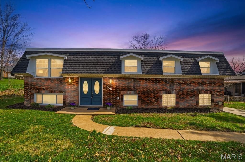 4636 Mehl Avenue, Saint Louis, MO 63129 Main Photo