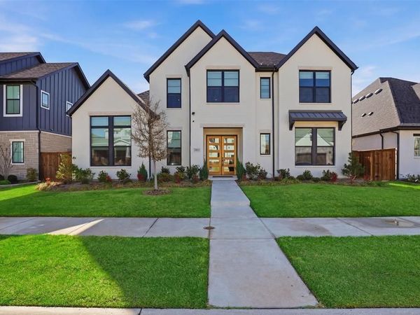 2209 Sandrellan Street, Fort Worth, TX 76008