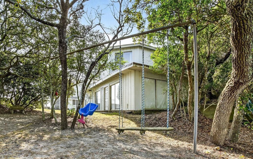 472 Myrtle Ave.  Photo 14