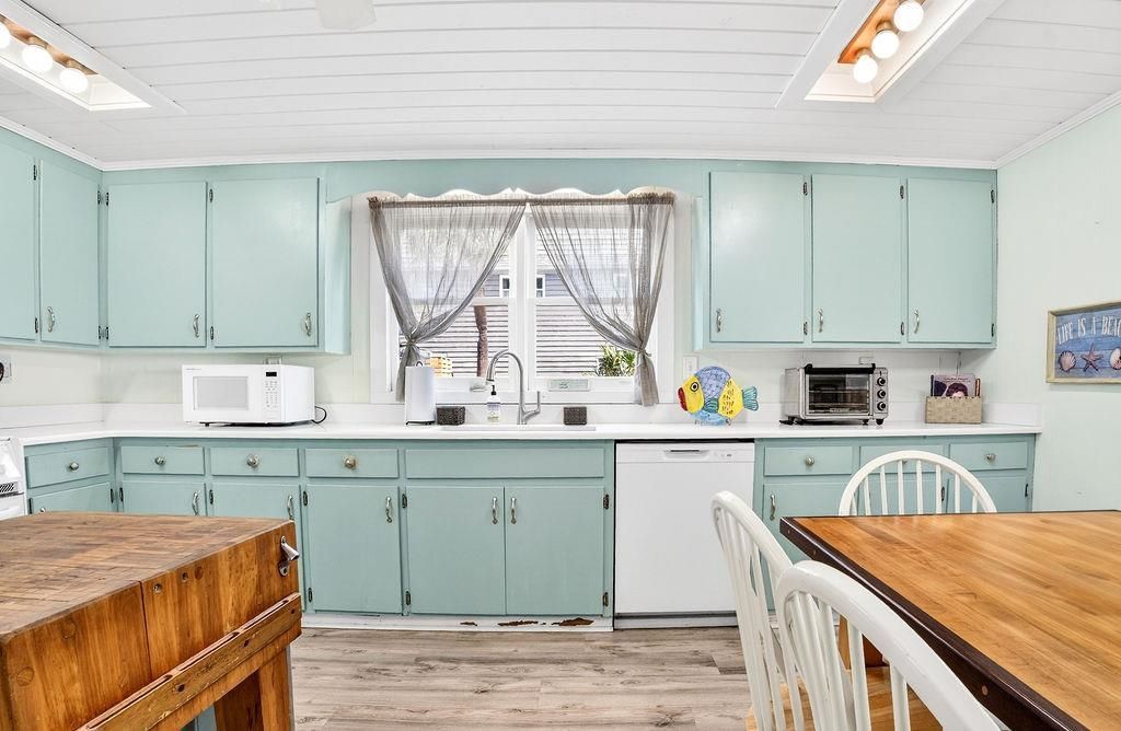 472 Myrtle Ave.  Photo 18