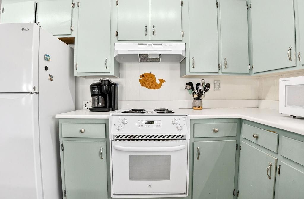 472 Myrtle Ave.  Photo 21