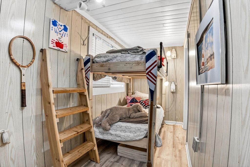 472 Myrtle Ave.  Photo 27