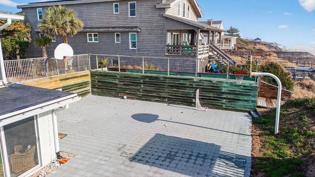 472 Myrtle Ave.  Photo 4