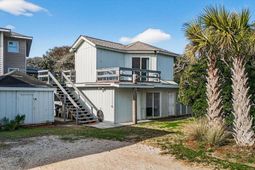 472 Myrtle Ave.  photo 4