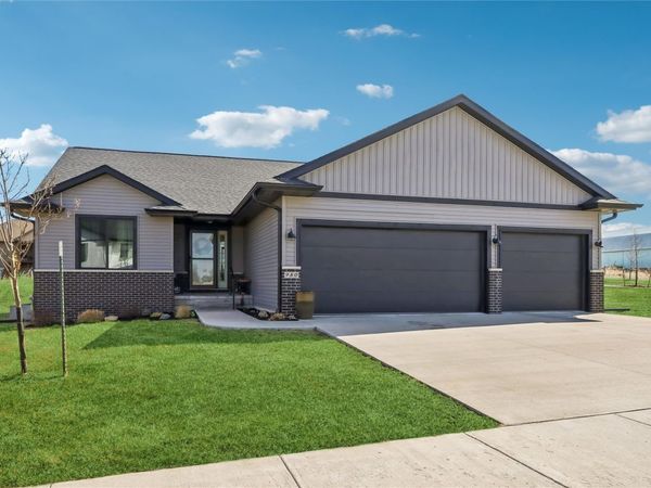 980 Aiden Street , Iowa City, IA 52245