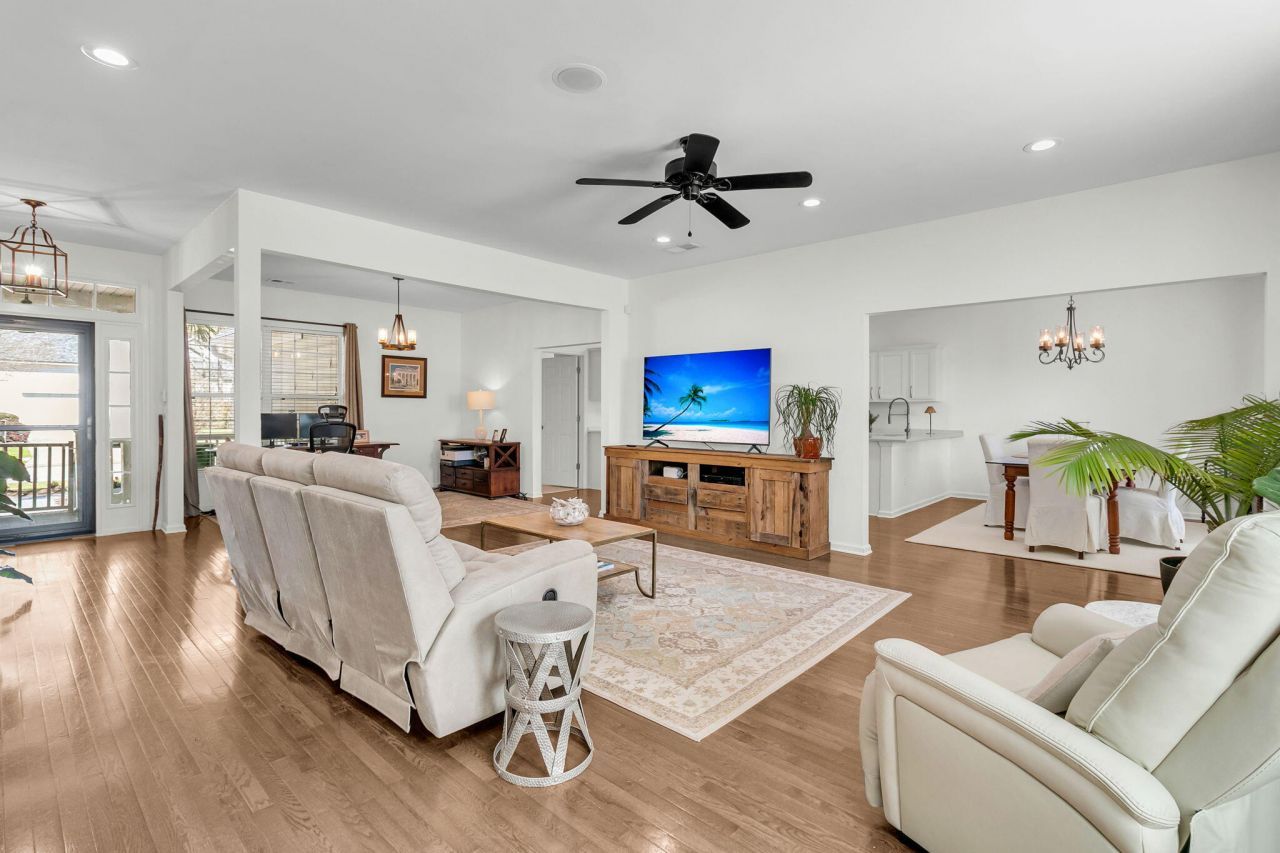 2447 Bergeron Way Photo 13