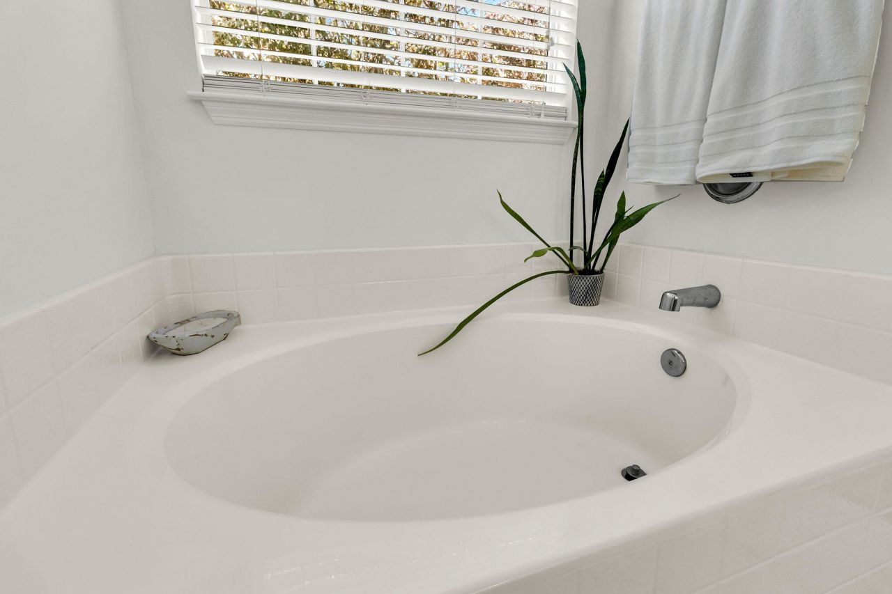 2447 Bergeron Way Photo 22