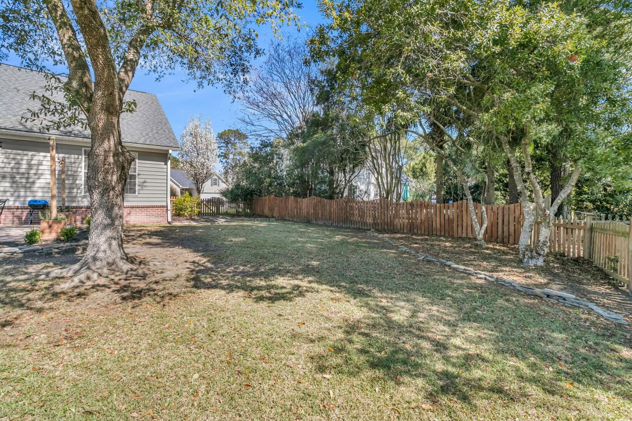 2447 Bergeron Way Photo 39