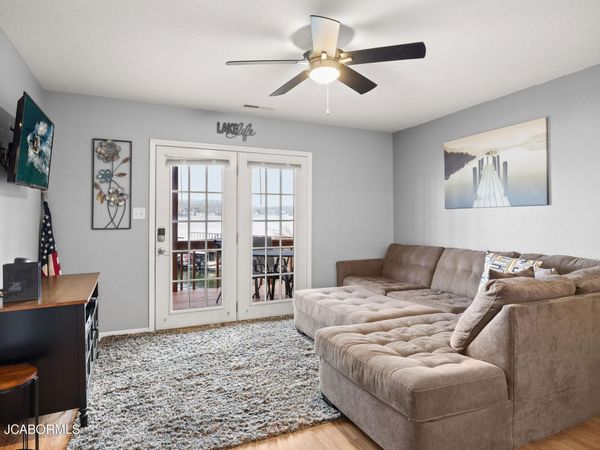 160 TARA ROAD, Lake Ozark, MO 65049