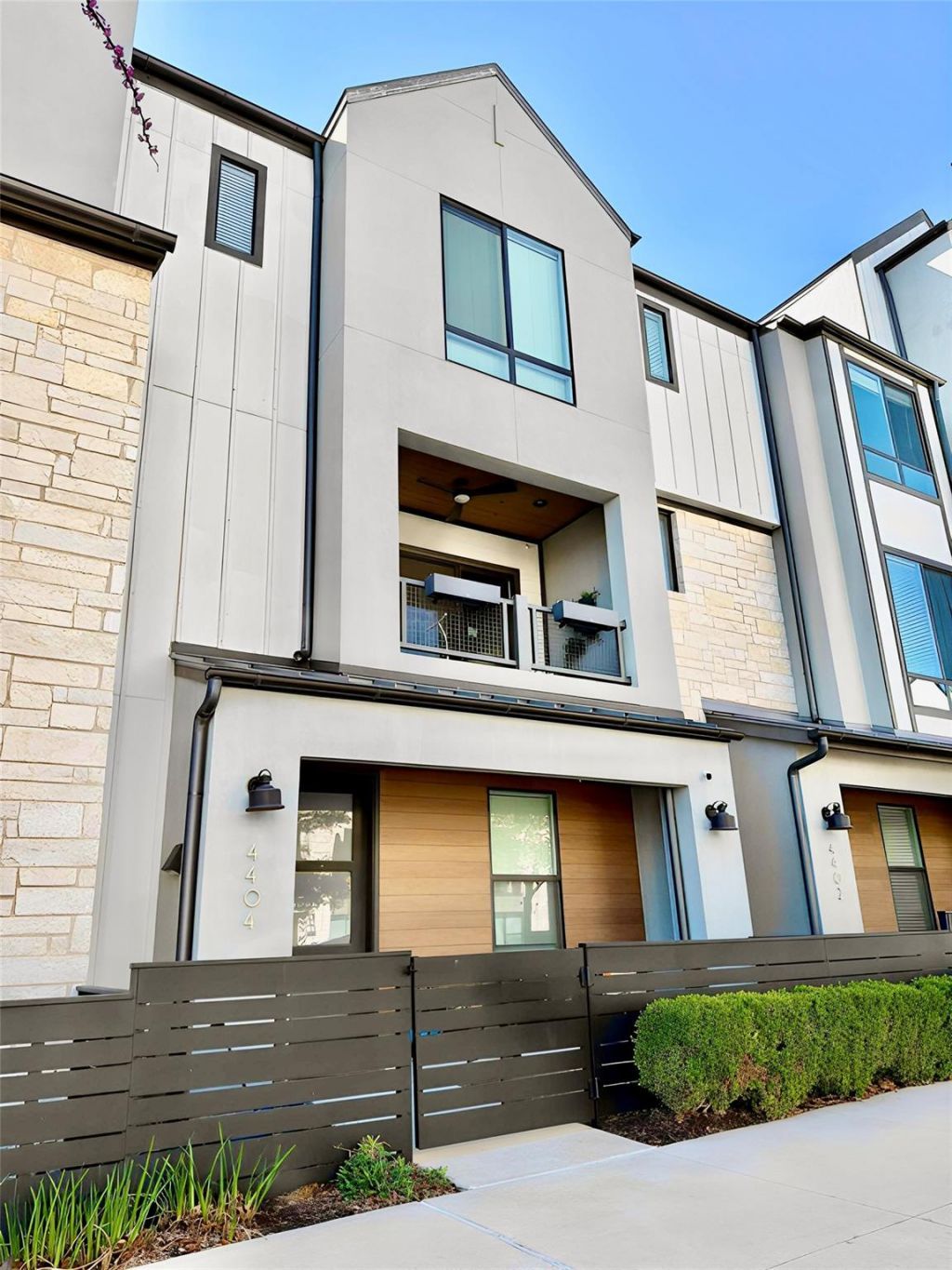 4404 Authentic Dr, Austin, TX 78731 Main Photo