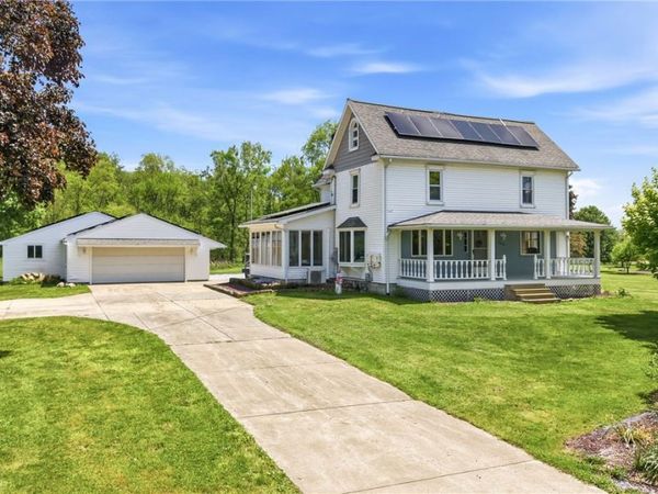 6238 Huron Rd, Transfer, PA 16154