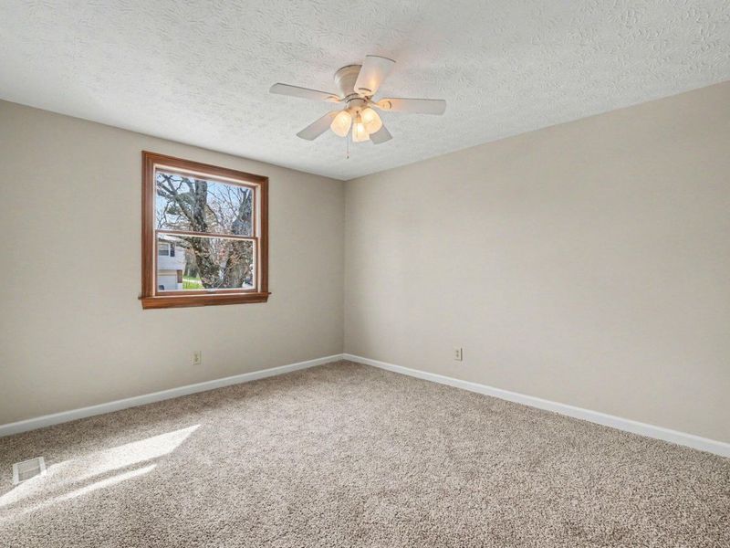 3060 Featherstone Drive, Burlington, KY 41005 Photo 10