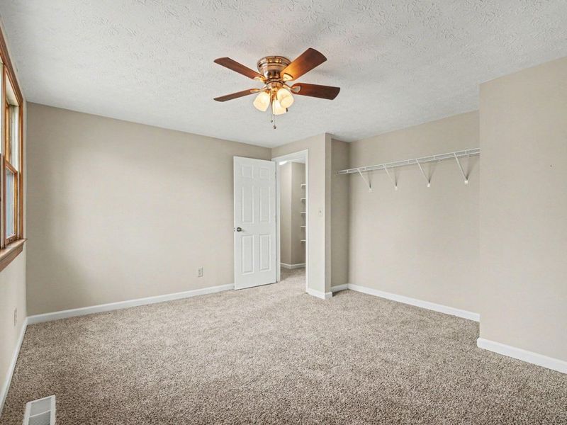 3060 Featherstone Drive, Burlington, KY 41005 Photo 12