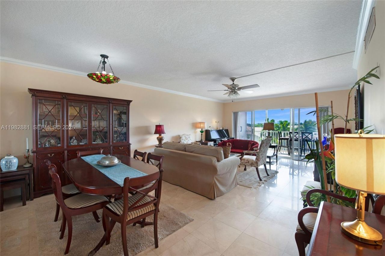 3050 NE 48th Ct, Unit 401, Lighthouse Point, FL 33064 Photo