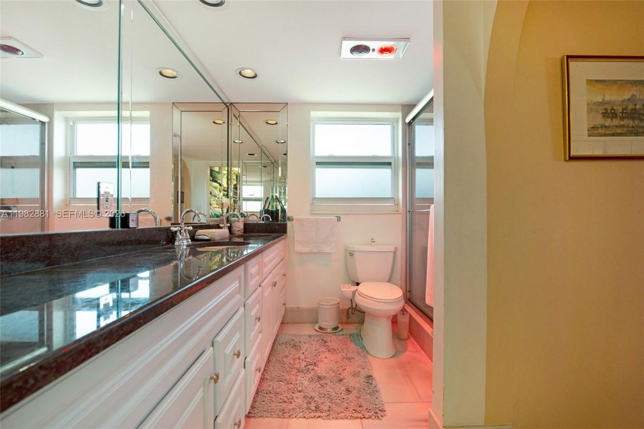 3050 NE 48th Ct, Unit 401, Lighthouse Point, FL 33064 Photo