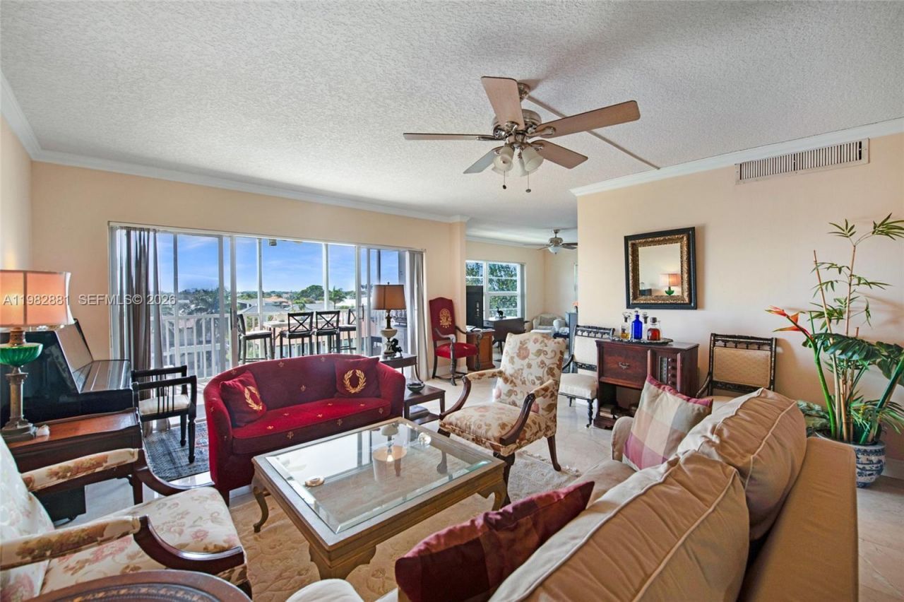 3050 NE 48th Ct, Unit 401, Lighthouse Point, FL 33064 Photo