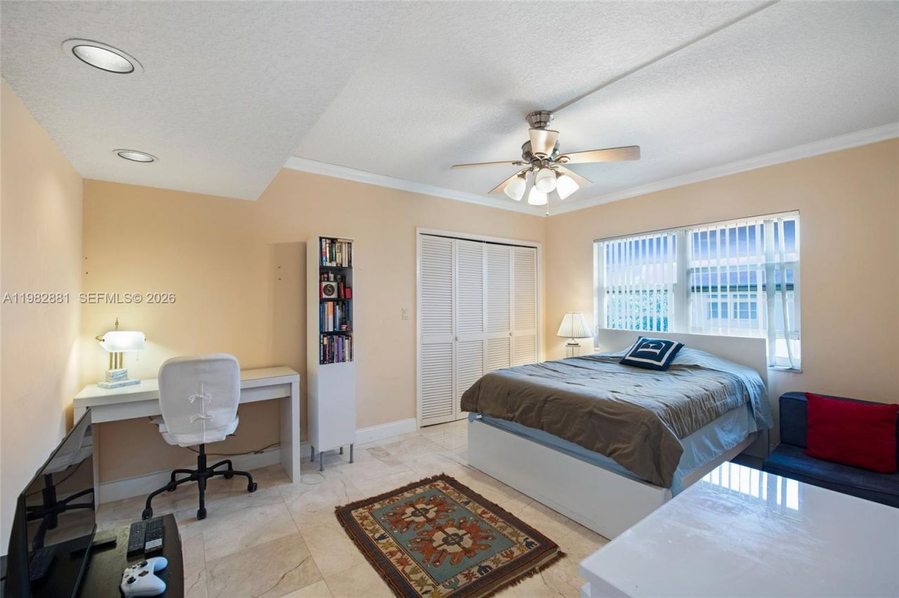 3050 NE 48th Ct, Unit 401, Lighthouse Point, FL 33064 Photo