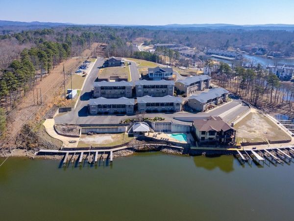 620 GRAND POINT Drive, Unit 25B, Hot Springs, AR 71901