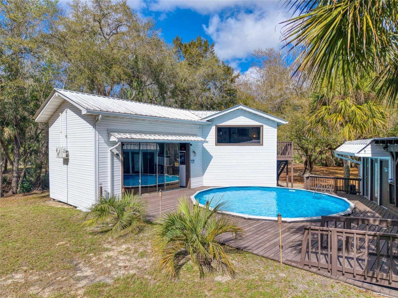 5011 SE 193rd Place , Inglis, FL 34449 Photo