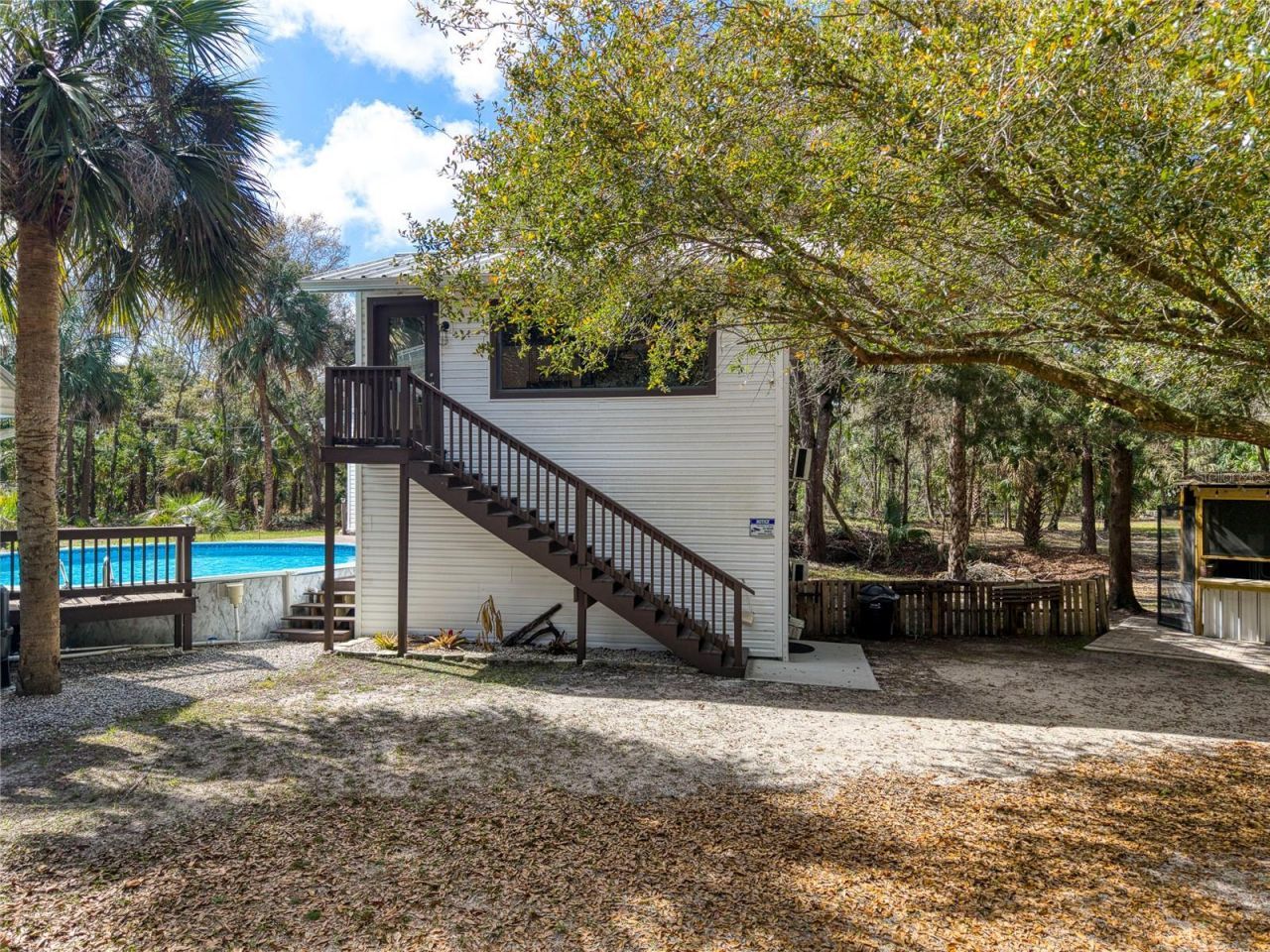 5011 SE 193rd Place , Inglis, FL 34449 Photo