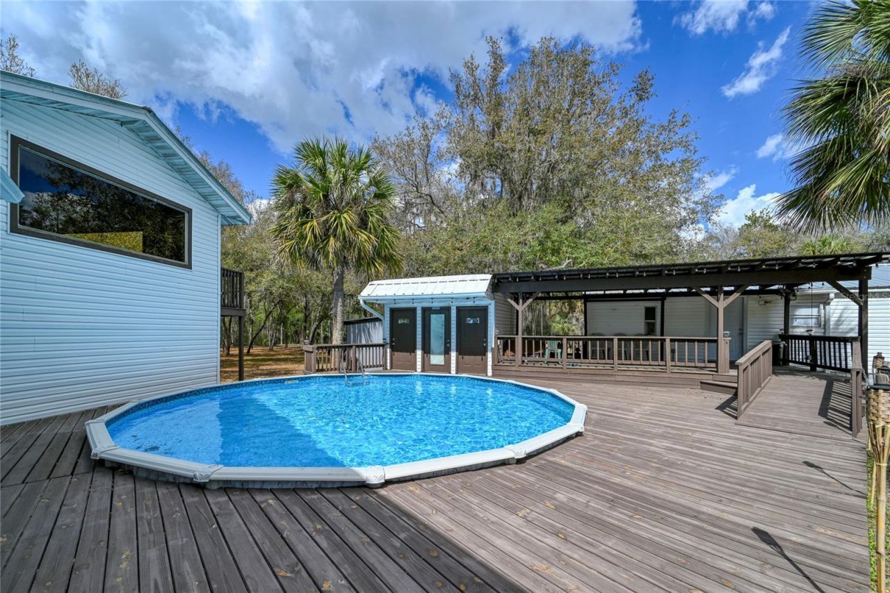 5011 SE 193rd Place , Inglis, FL 34449 Photo