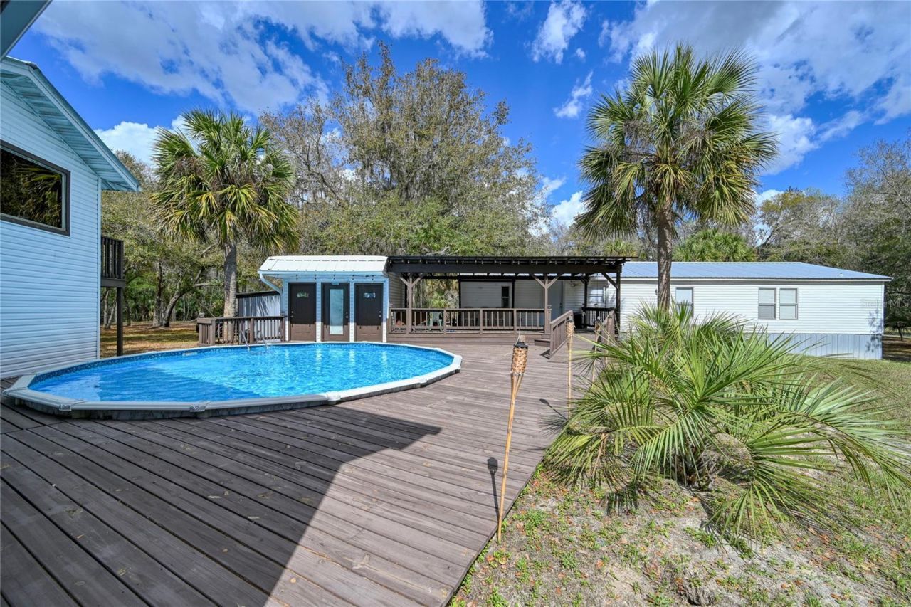 5011 SE 193rd Place , Inglis, FL 34449 Photo