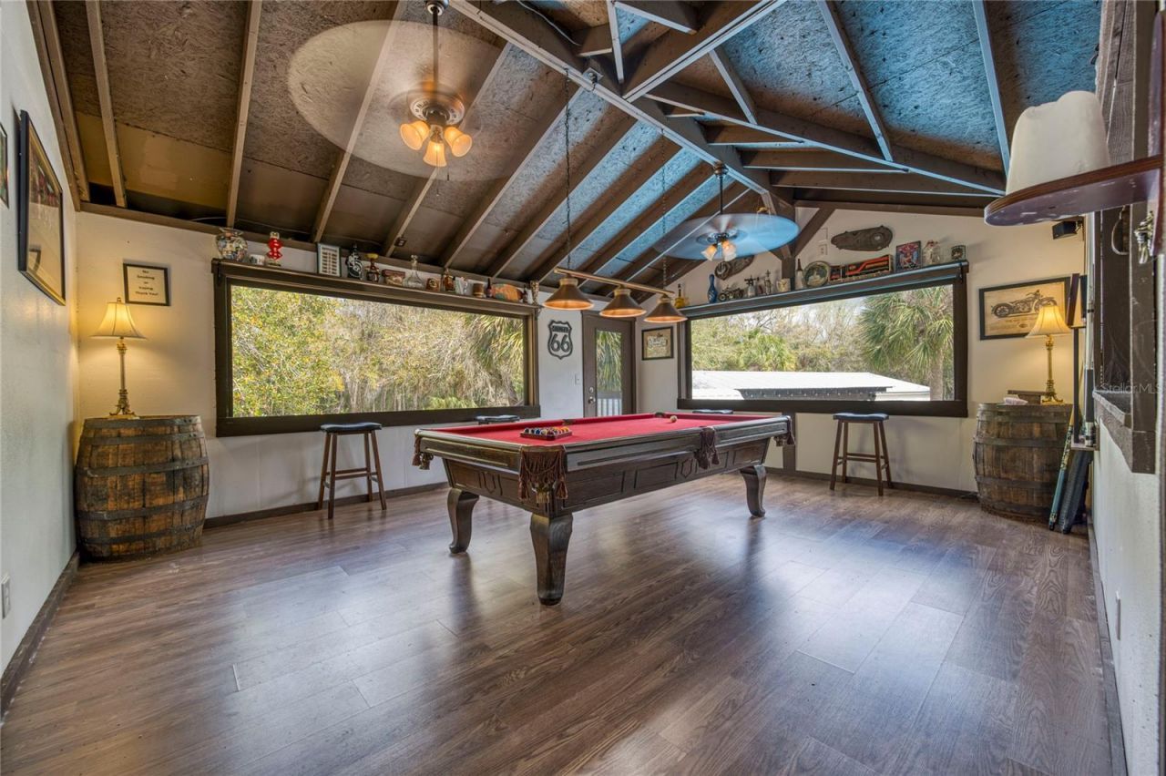 5011 SE 193rd Place , Inglis, FL 34449 Photo