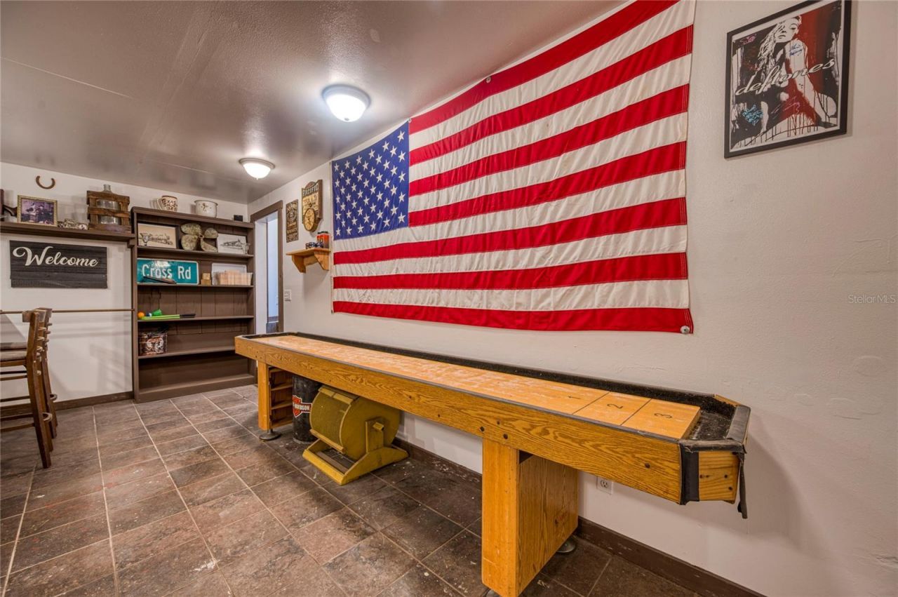 5011 SE 193rd Place , Inglis, FL 34449 Photo