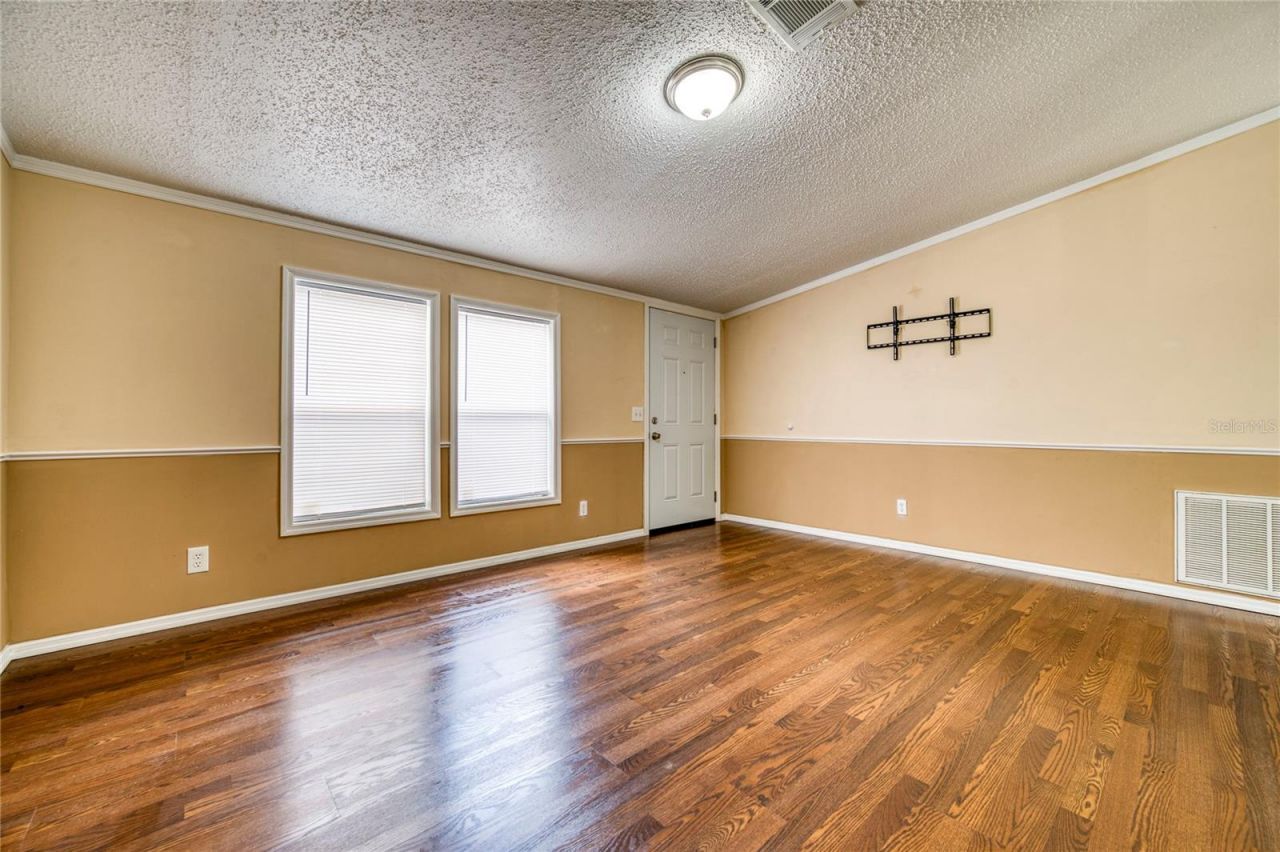 5011 SE 193rd Place , Inglis, FL 34449 Photo