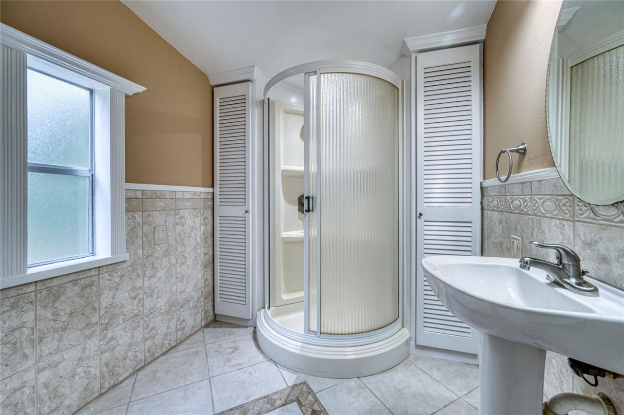 5011 SE 193rd Place , Inglis, FL 34449 Photo