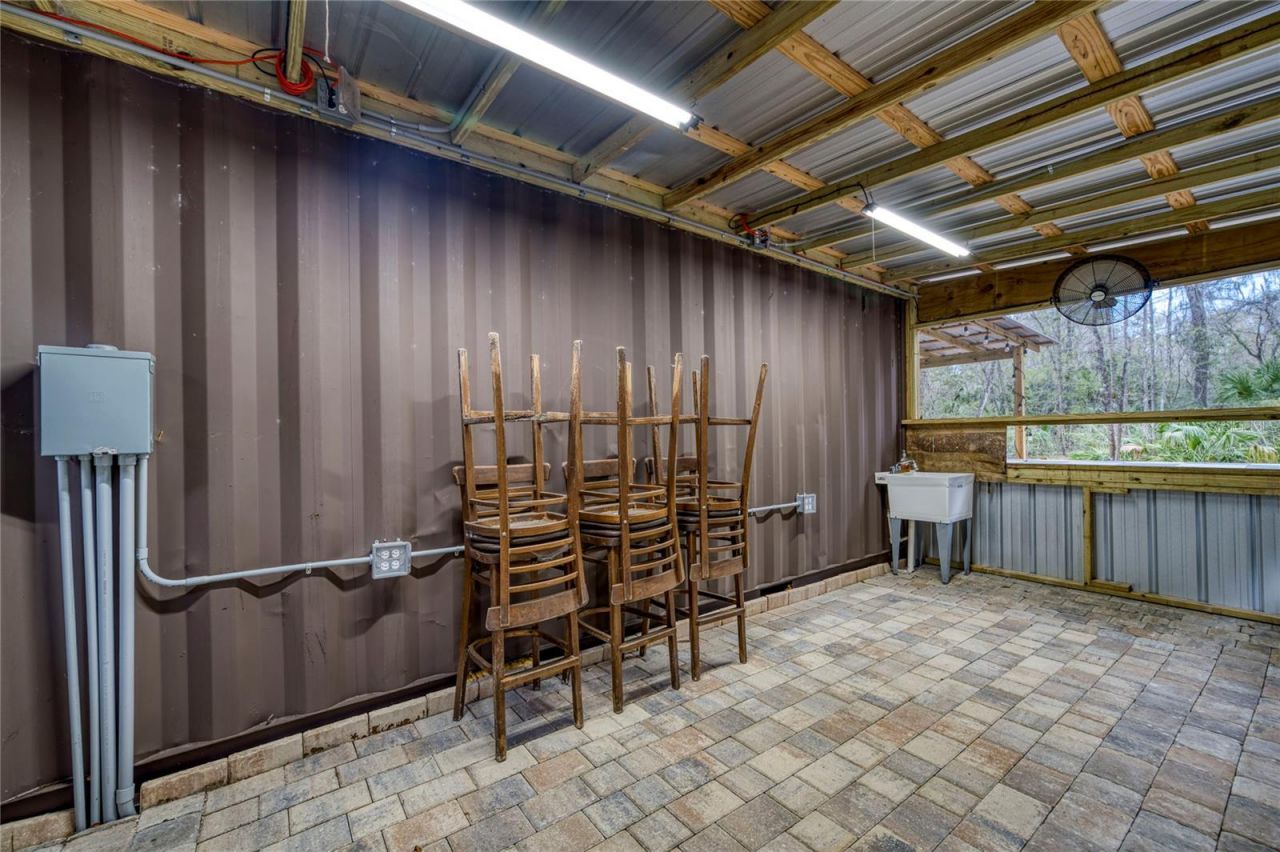 5011 SE 193rd Place , Inglis, FL 34449 Photo