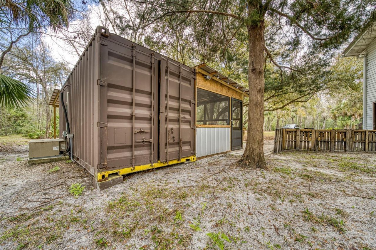 5011 SE 193rd Place , Inglis, FL 34449 Photo