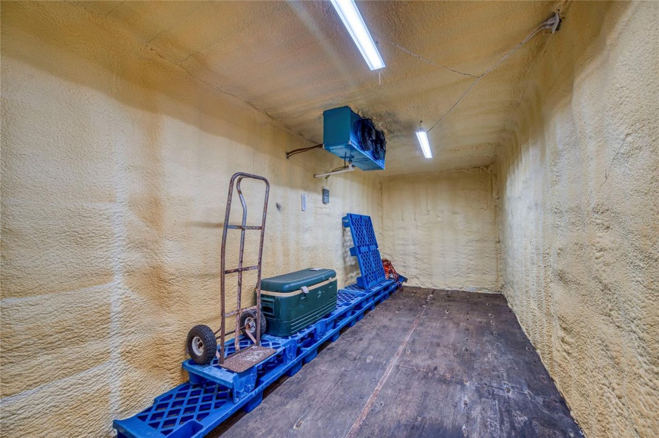 5011 SE 193rd Place , Inglis, FL 34449 Photo