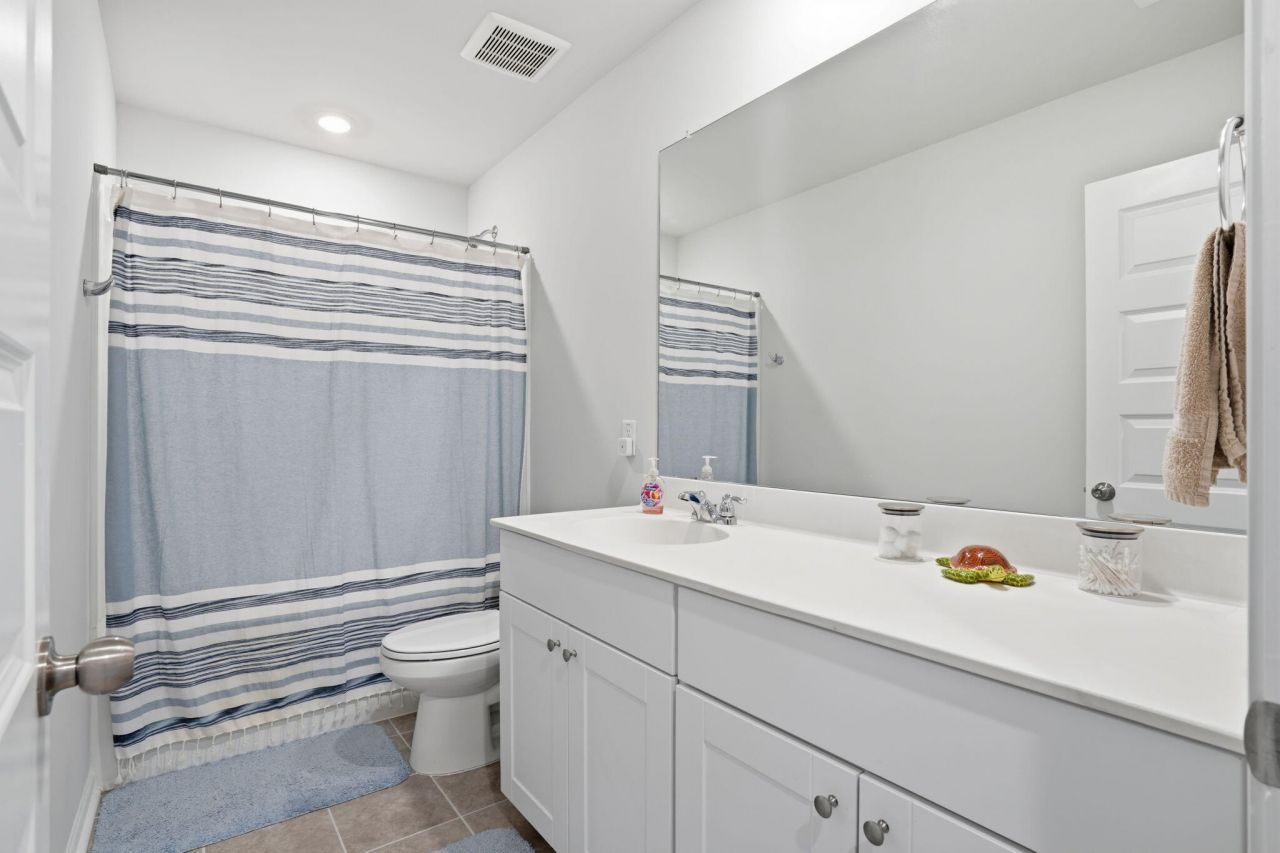 704 Pine Warbler Lane Photo 21