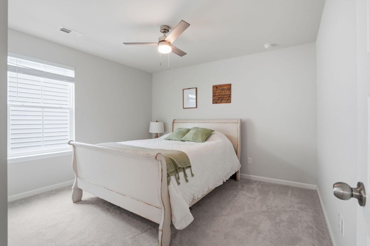 704 Pine Warbler Lane Photo 22