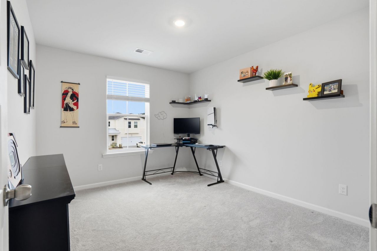 704 Pine Warbler Lane Photo 24