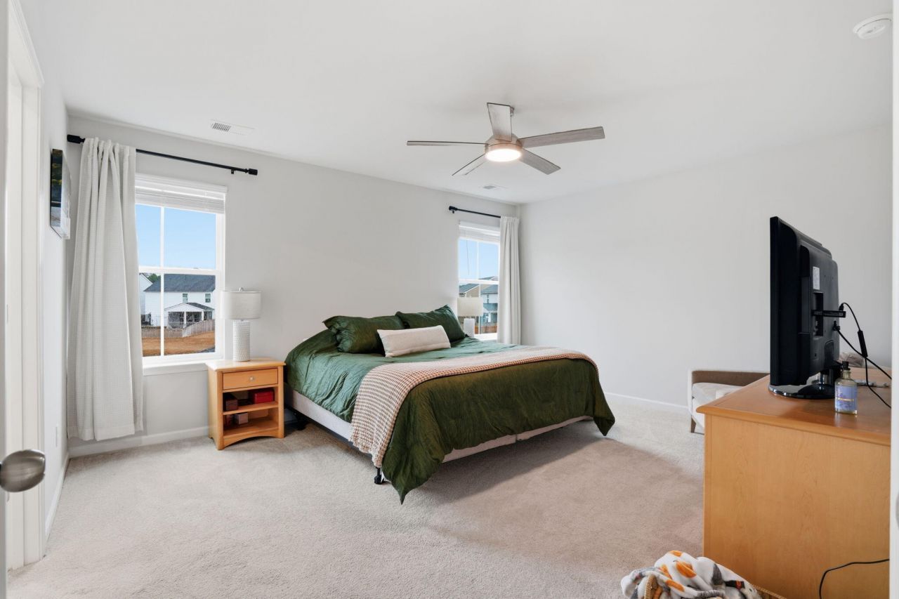 704 Pine Warbler Lane Photo 26